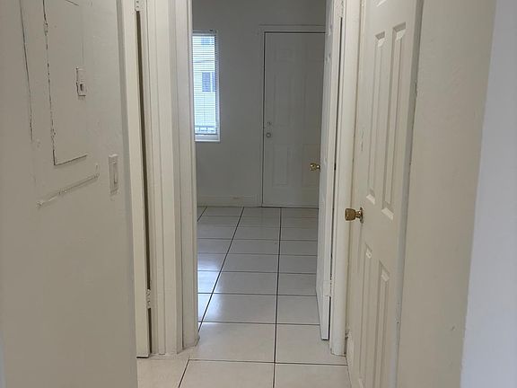 2nd image of 14505 NE 6th Ave N #204
