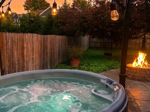 2863 Foster Ave, Ann Arbor, MI 48108