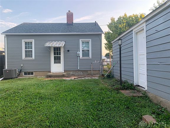 2nd image of 2432 Hill Ave