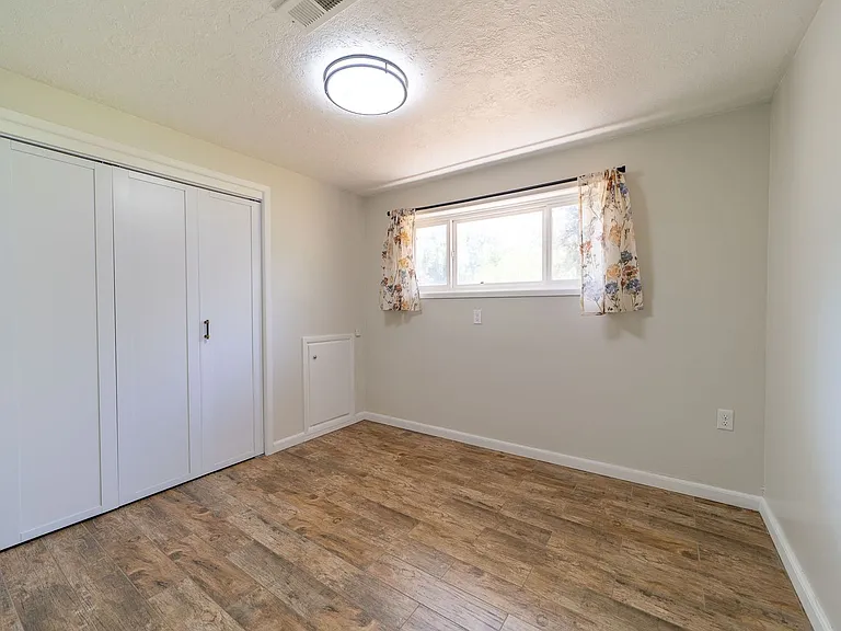 7700 SE 262nd Ave — Photo 12