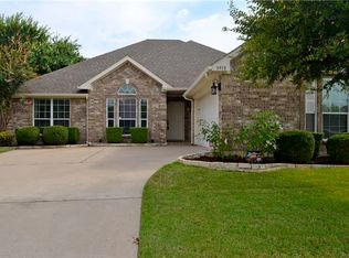 3918 Blake Ashton Dr, Arlington, TX 76001