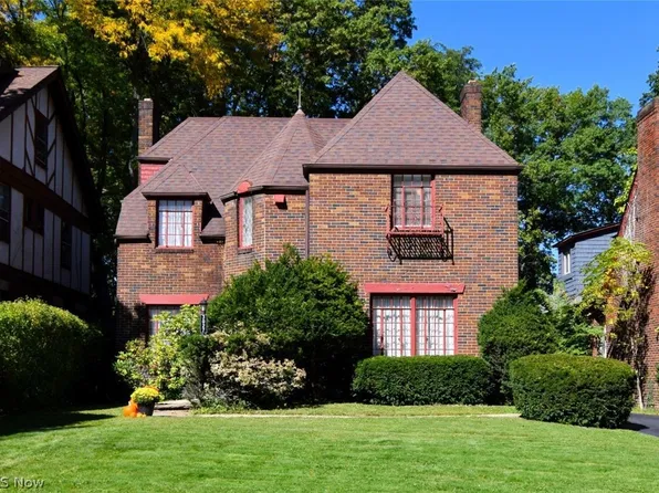 3027 Euclid Heights Blvd, Cleveland Heights, OH 44118