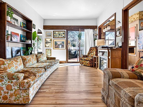 4th image of 1108 N Gillett St