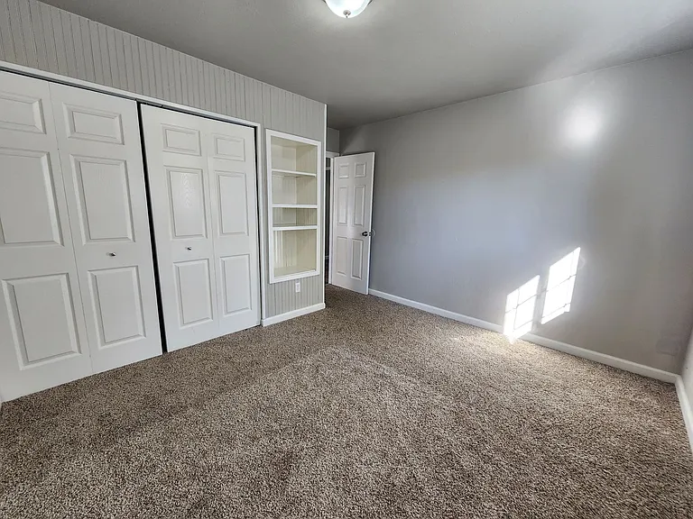 2874 Carmel Cir — Photo 11
