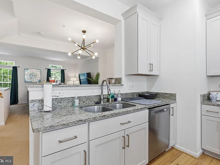 4123 Cressida Pl #G — Photo 8
