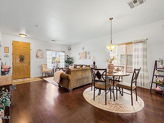 2nd image of 1309 E DAISY Way