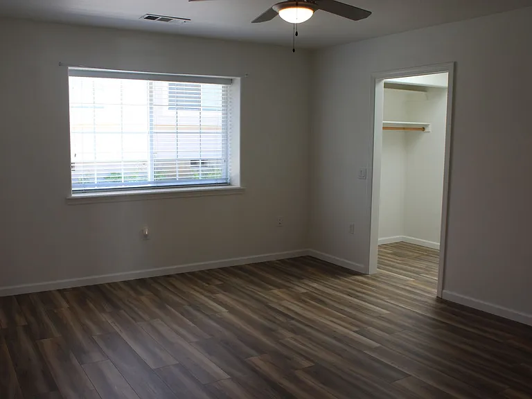 2060 Hubbard Ln — Photo 6