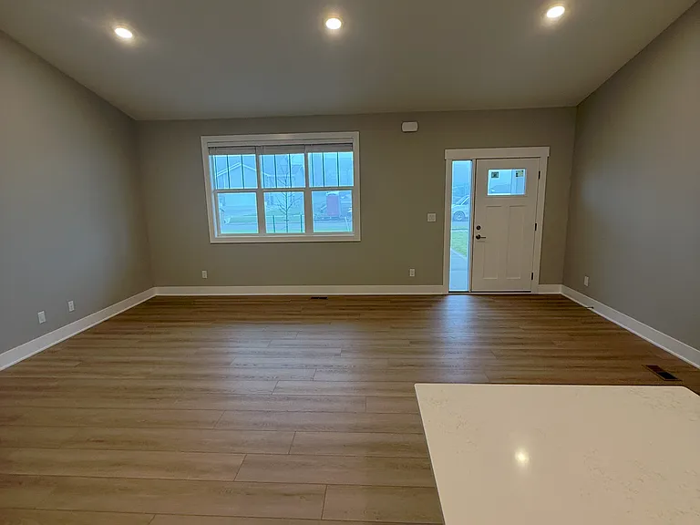 16757 Wilden Dr — Photo 6