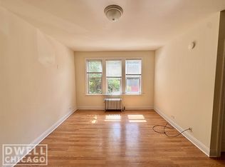 2608 N Kimball Ave #207, Chicago, IL 60647