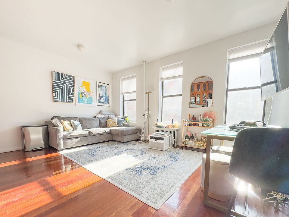 1st image of 261 W 21st St APT 7
