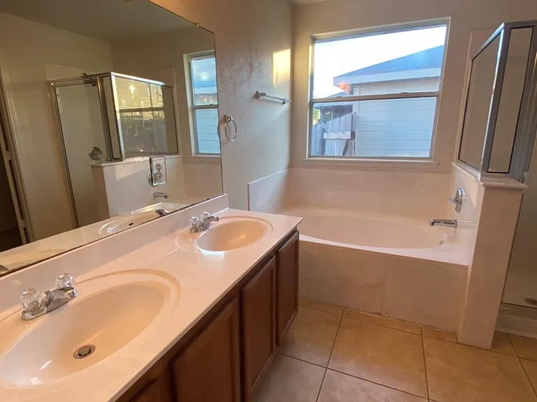 1429 Coriander Dr — Photo 16