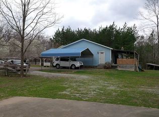 2330 Cotton Ck Rd, Camden, TN 38320