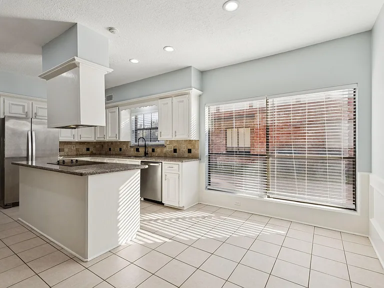 14819 Walbrook Dr — Photo 10