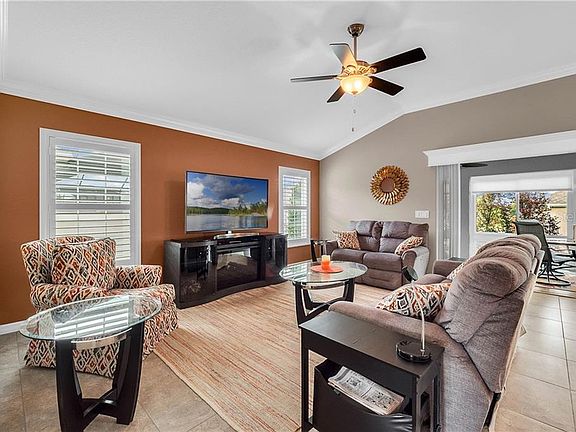 4th image of 619 Pheasant Pl