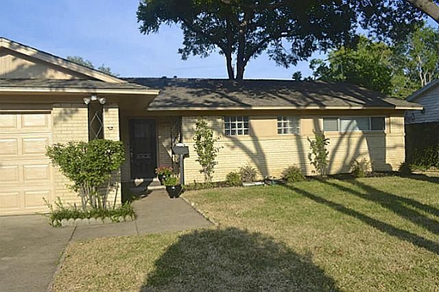 1st image of 13450 Mount Castle Dr