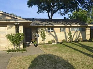 13450 Mount Castle Dr, Farmers Branch, TX 75234