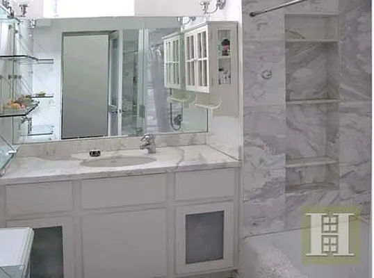 Rented by Halstead Real Estate | media 33