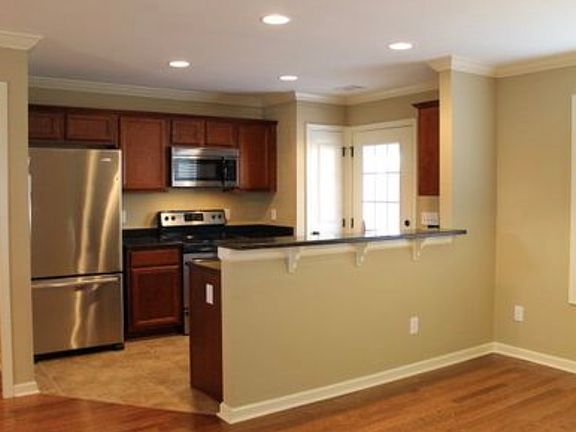 4th image of 2451 Waterstone Cir