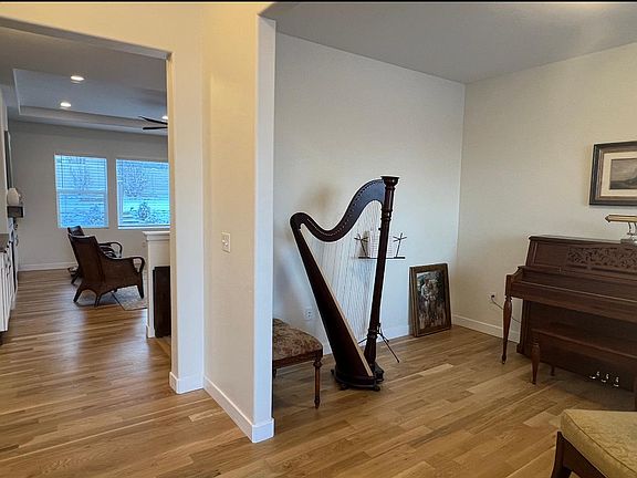 5th image of 8544 N Lakeshore Dr