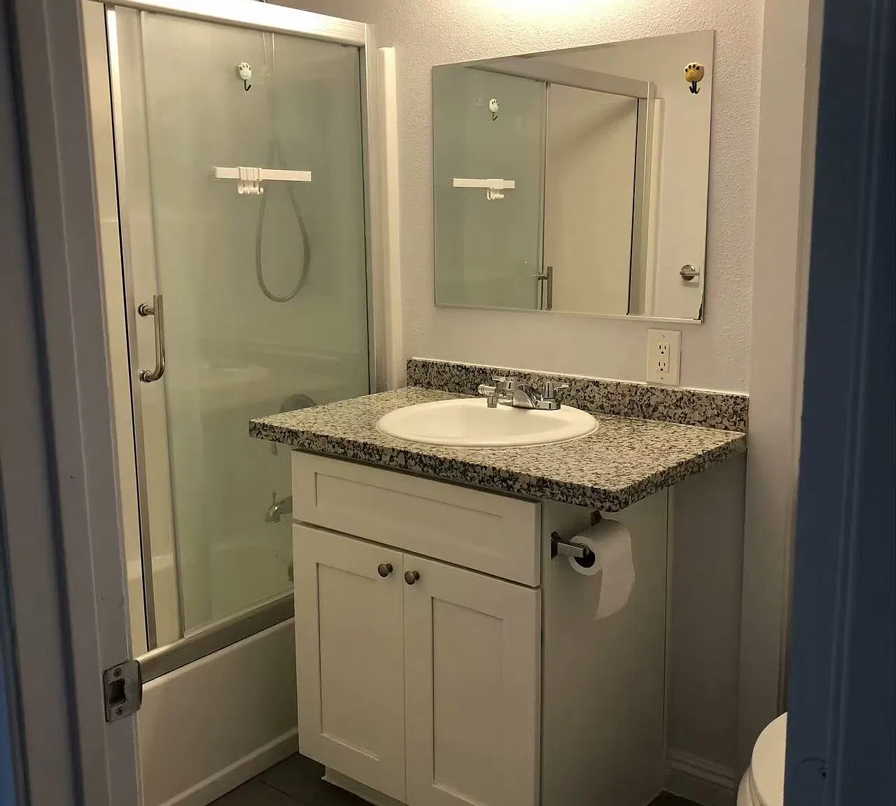 275 W Phillips Blvd — Photo 4