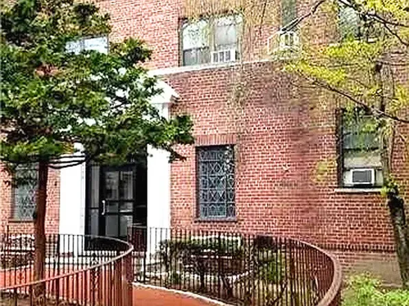 61-41 Saunders Street image 1 of 16