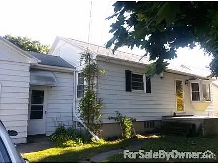 513 W Benjamin St photo 1