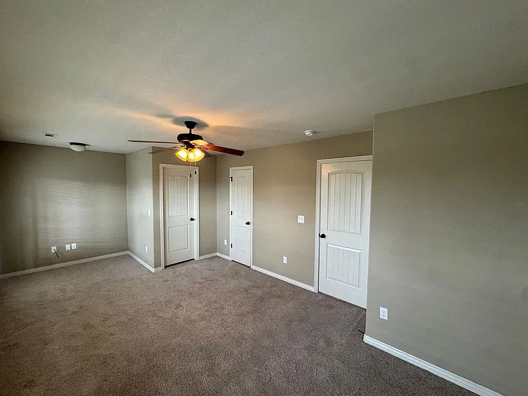 626 N Tennyson Ln — Photo 14