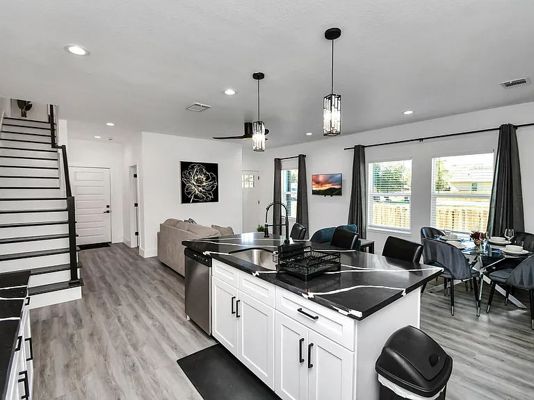 6531 Rosemary Ln #A — Photo 12