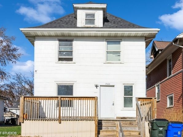 cedar-rapids-iowa-442795423 picture