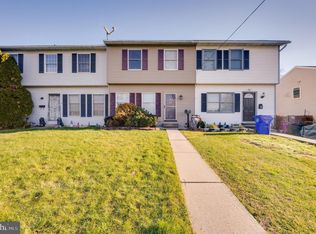 527 Margaret St, Reading, PA 19611