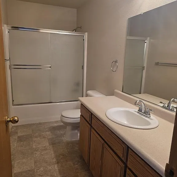 810 SW Oak St — Photo 8