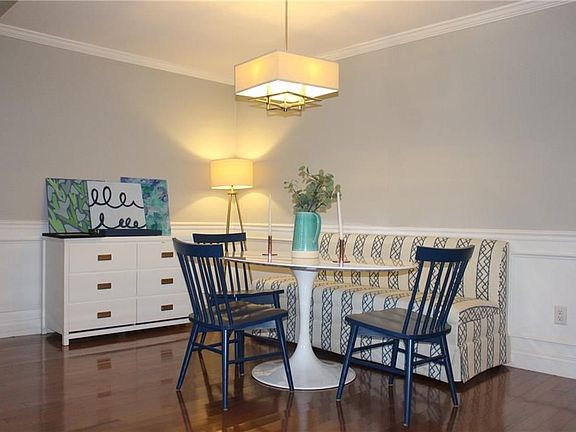 4th image of 7 Mount Hope Ave #204