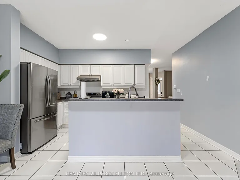 35 Weldon St — Photo 10