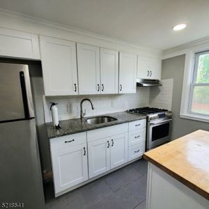 516 Brooklawn Ave APT D2-5D02, Roselle, NJ, 07203