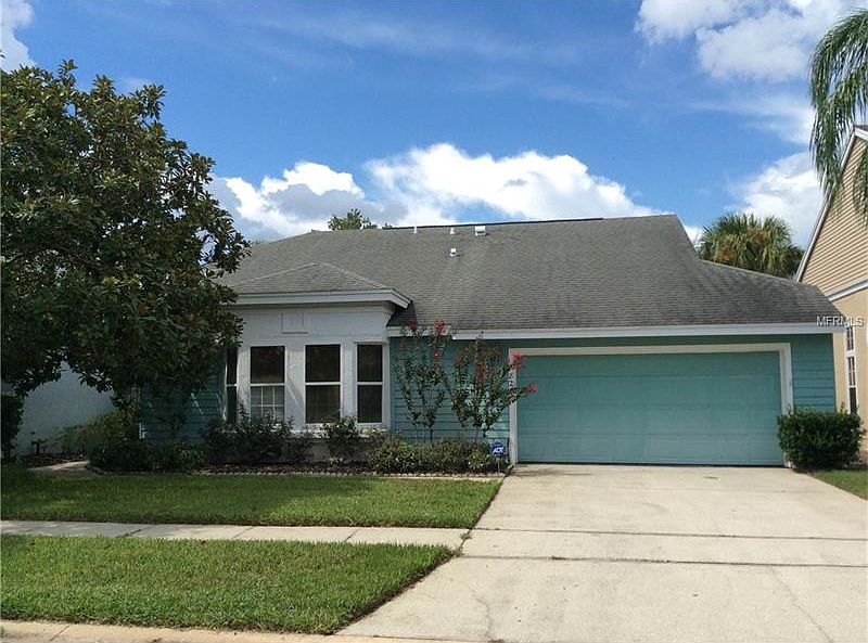 1st image of 828 W Charing Cross Cir