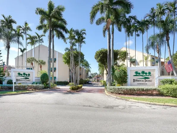 15300 SW 106th Ter APT 527, Miami, FL 33196