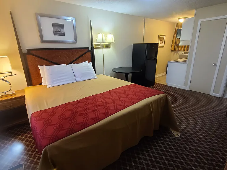 Presque Isle Extended Stay Suites — Photo 31