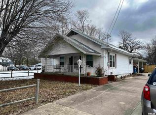 628 Fairfield Rd, Mount Vernon, IL 62864