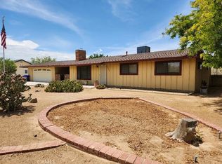 14154 Lakota Rd, Apple Valley, CA 92307