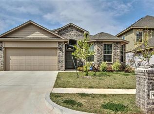 11317 Sw 34th Ter, Mustang, OK 73064