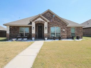 404 Valley Ridge Dr, Red Oak, TX 75154