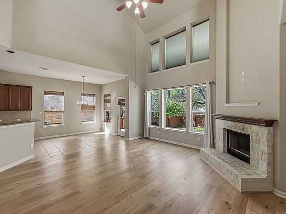 4th image of 7825 Wisteria Valley Dr
