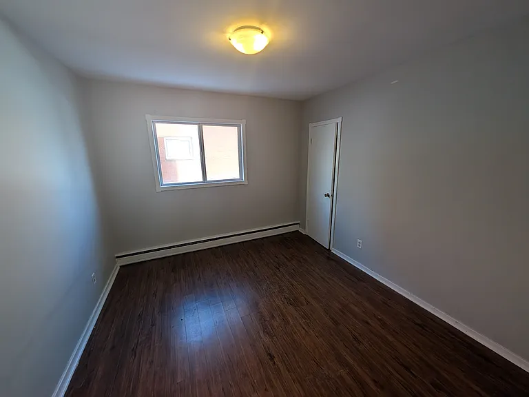 111 Pinecrest Dr #3 — Photo 6