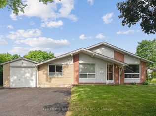 29 Seaton Dr, Aurora, ON L4G 2J9