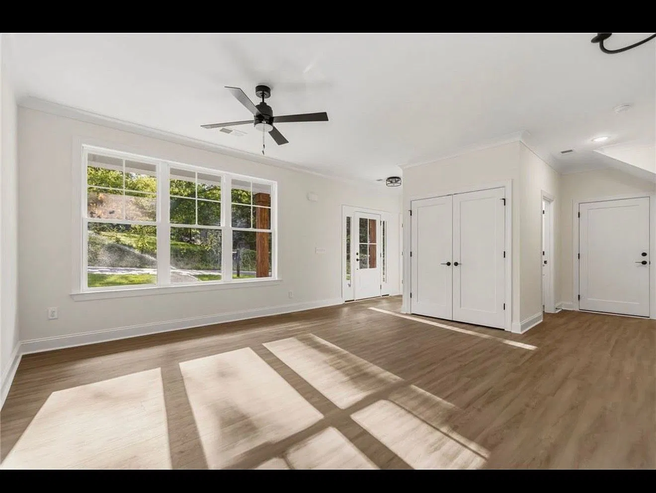 3 bed, 2.5 bath, 1528 sqft, $2,750 — Photo 3