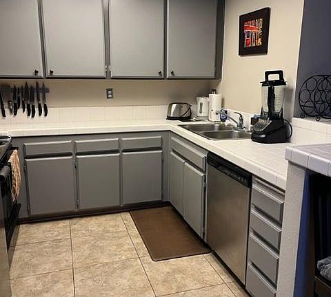 5th image of 2425 Cranston Dr Unit 217