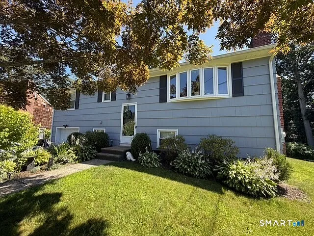 77 Valley View Rd