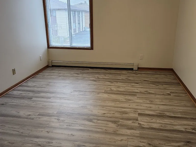 4812-24 N 104th St #6 — Photo 27