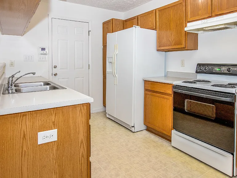 9533 Gooden Dr — Photo 9