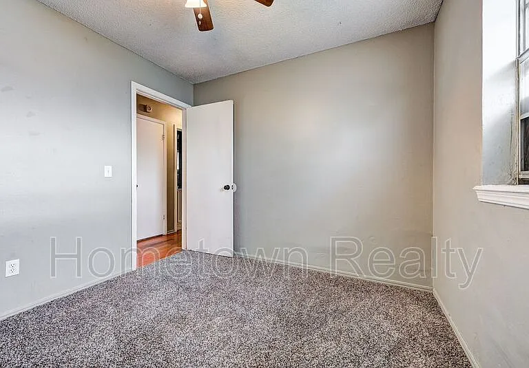 320 Cedar Crest Dr — Photo 22